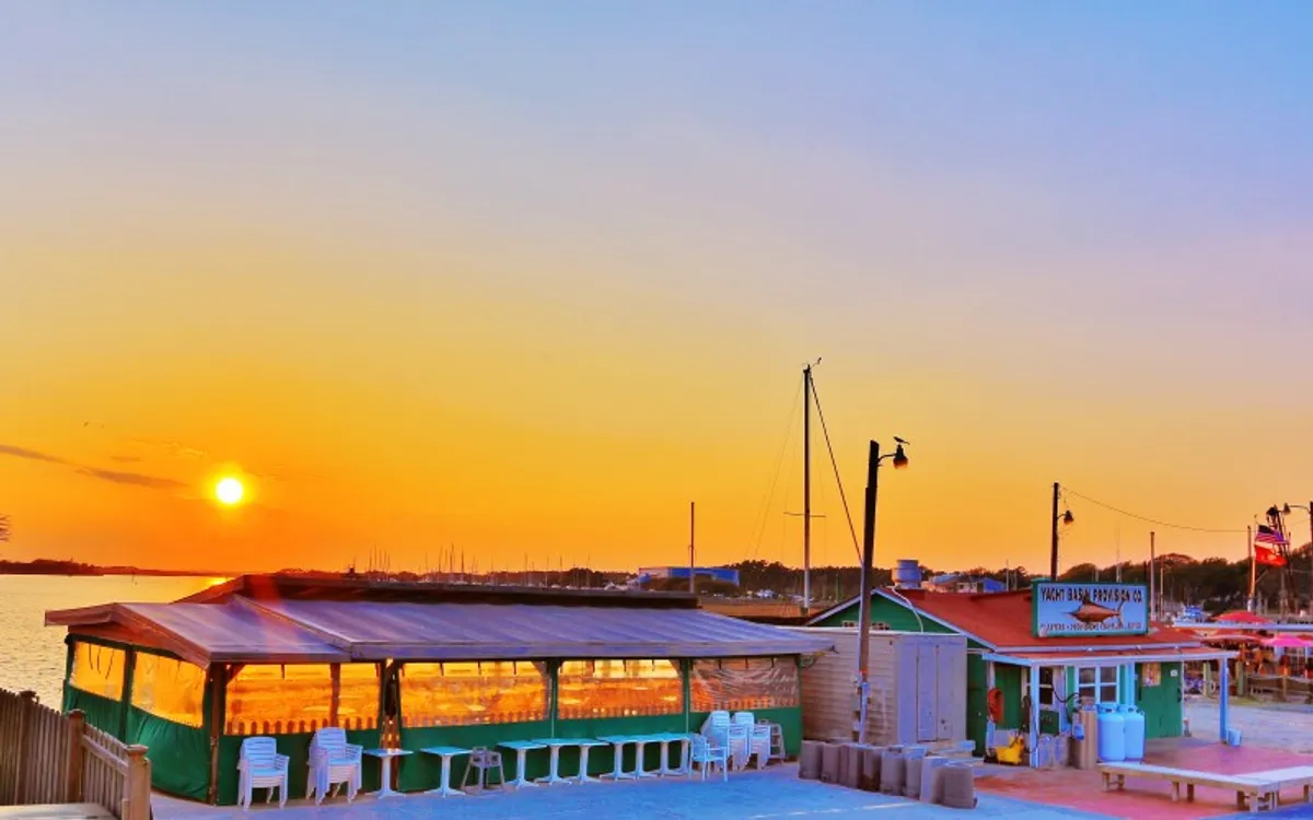 Best Restaurants on Oak Island, NC - Where to Eat During Your Beach Vacation